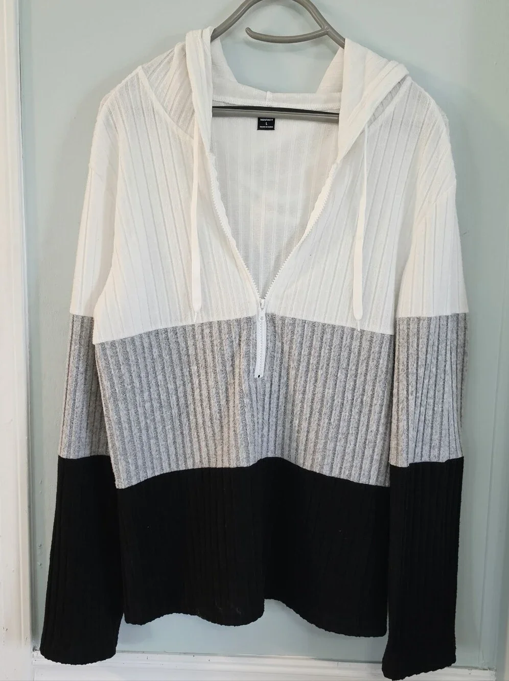 Manfinity Colorblock Zip-Front Hooded Sweater